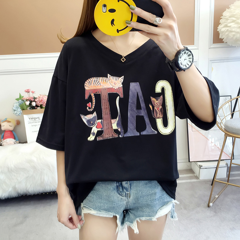 Áo thun đen cổ tim in chữ CAT size 2XL