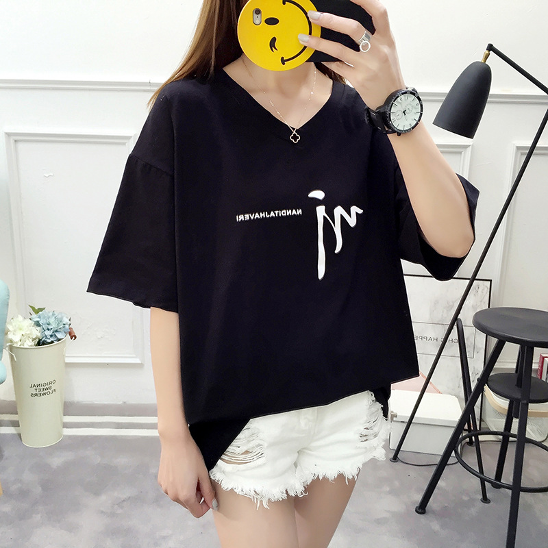 Áo thun màu đen cổ tim in chữ IN ngược size 2XL