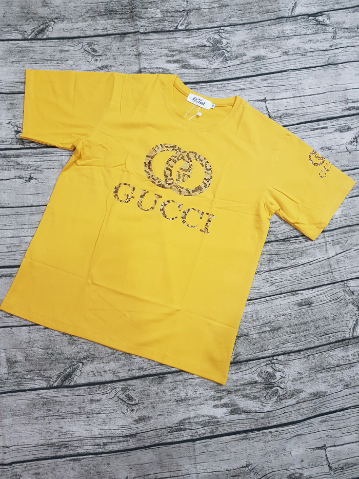 Áo thun màu vàng đính kim sa chữ GUCCI size 2XL